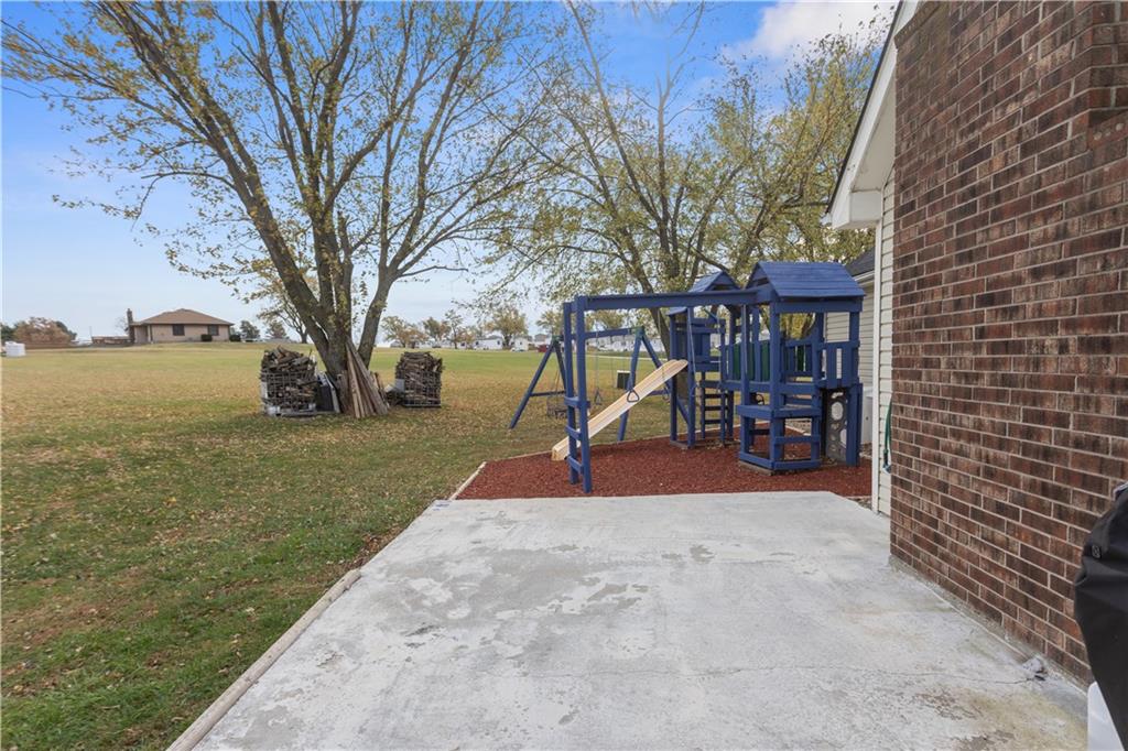 11203 Chandler Road Liberty, MO 64068 - Photo 28 of 38