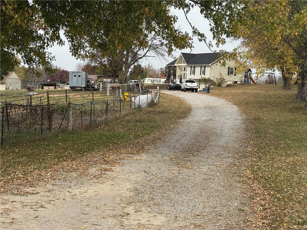 11203 Chandler Road Liberty, MO 64068 - Photo 32 of 38