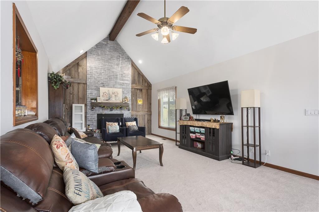 11203 Chandler Road Liberty, MO 64068 - Photo 9 of 38