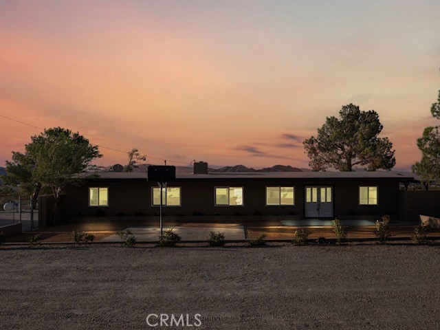 30280 Santa Rosa Road Lucerne Valley, CA 92356 - Photo 4 of 66 Front view