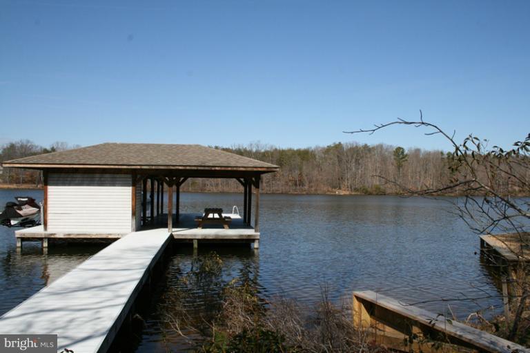 6 Mitchell Point Road Mineral, VA 23117 - Photo 5 of 14 Exterior (General)