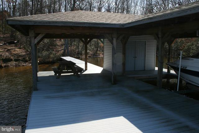 6 Mitchell Point Road Mineral, VA 23117 - Photo 8 of 14 Exterior (General)