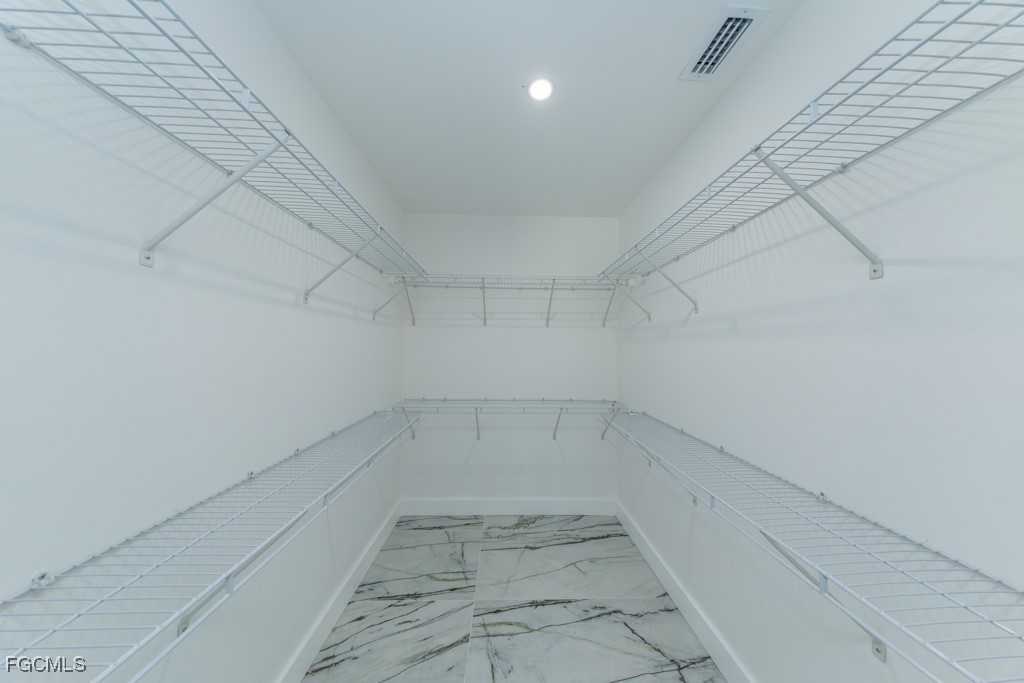 2019 Hamilton Avenue Alva, FL 33920 - Photo 35 of 50 a view of a garage