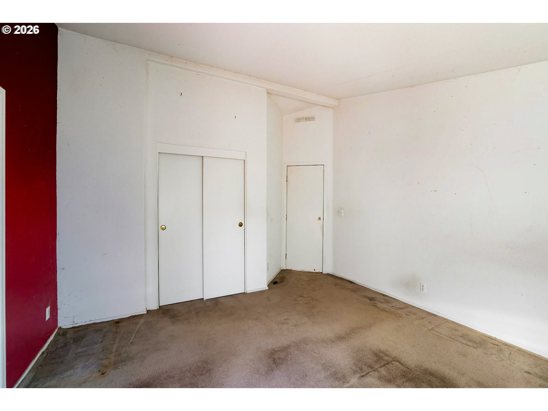 25368 East Cedar Glen Loop Welches, OR 97067 - Photo 21 of 25 a view of an empty room
