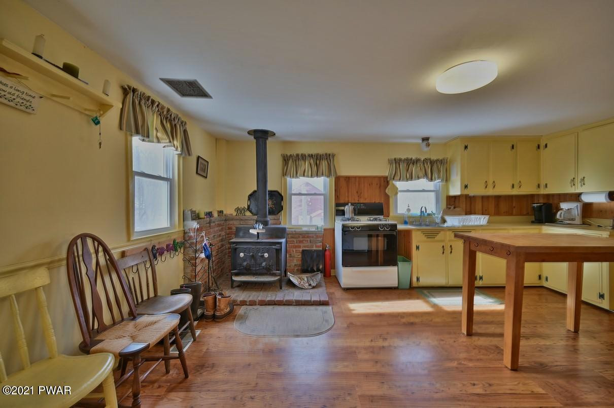 198 Daw Road Pleasant Mount, PA 18453 - Photo 32 of 61 Kitchen