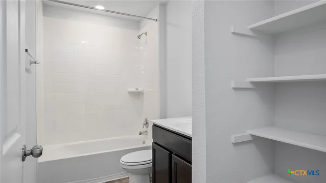 $258,165 | 6902 Gilbert Drive, Killeen, TX 76549