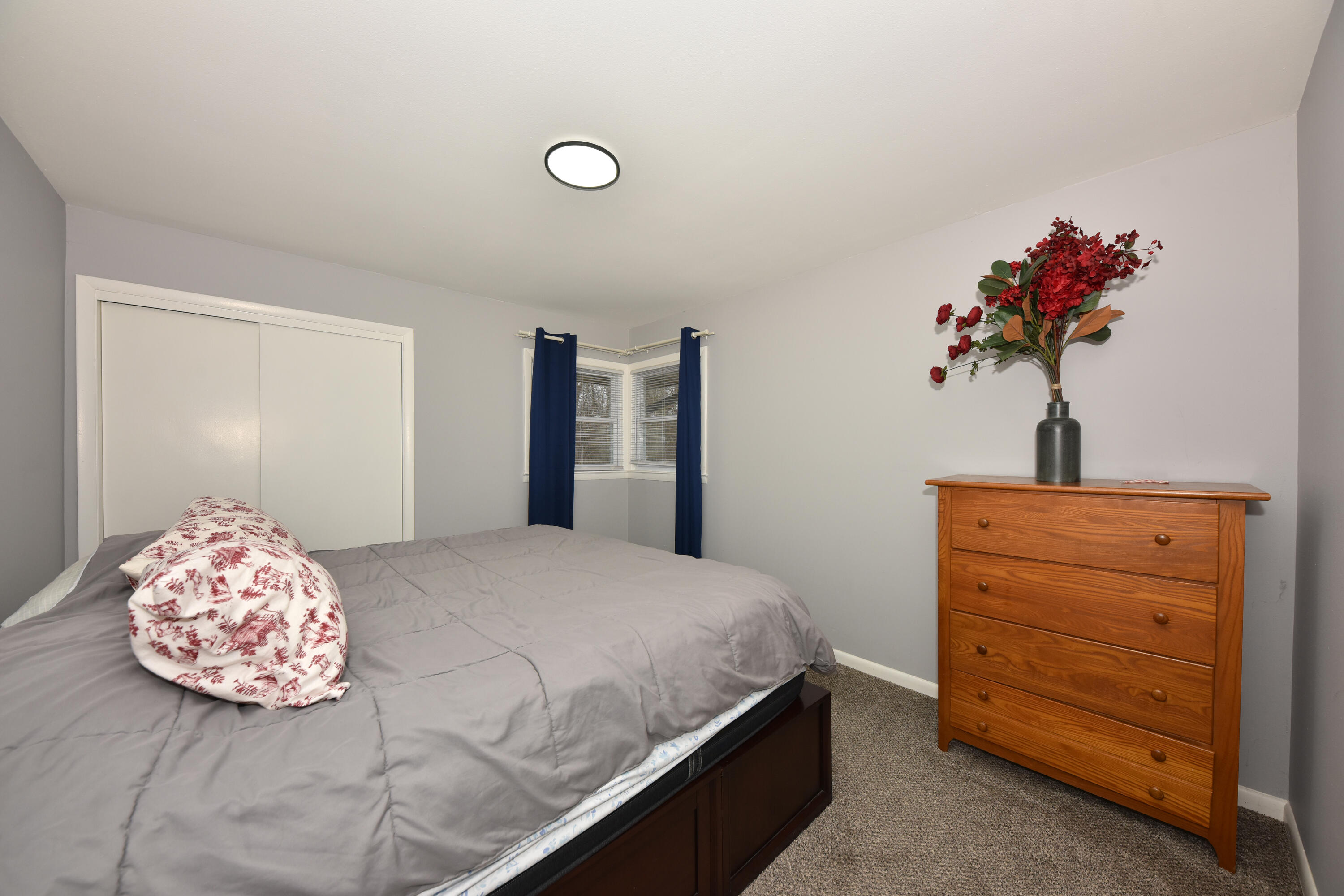 N28W24239 Watertown Road Pewaukee, WI 53072 - Photo 18 of 26 Bedroom 2