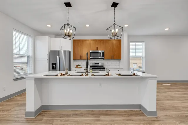 $3,785 | 8871 Meridian Trail, Woodbury, MN 55125