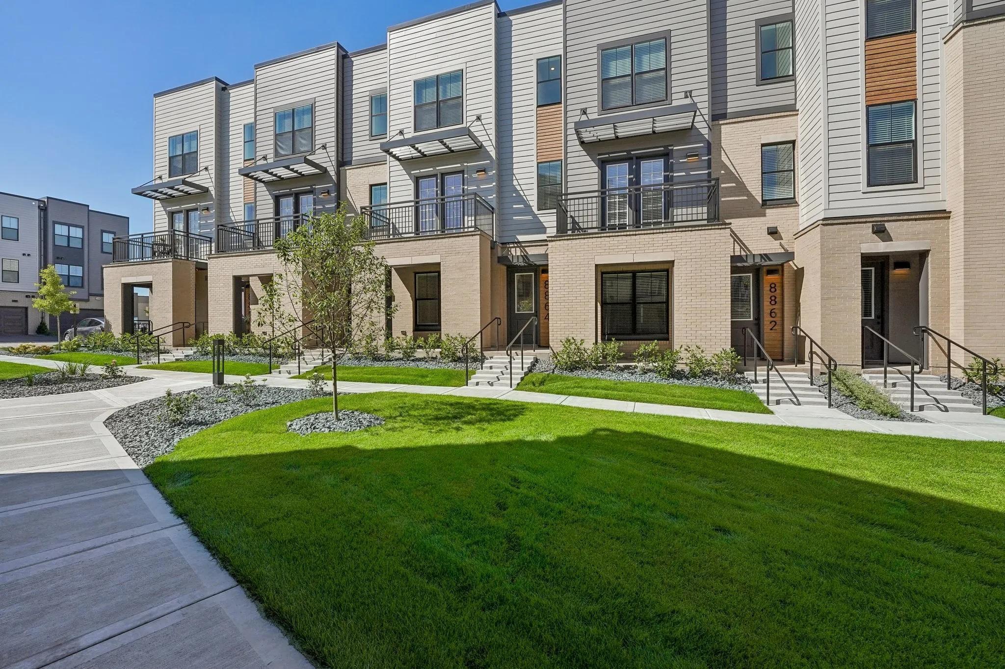 8871 Meridian Trail Woodbury, MN 55125 - Photo 24 of 31