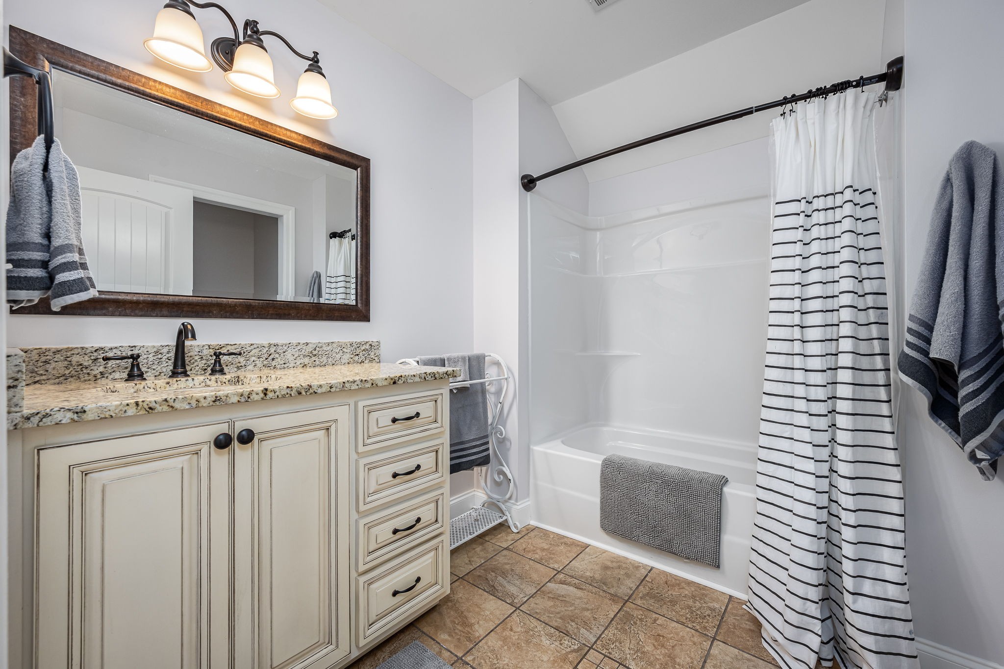 2065 Turkey Creek Loop Tullahoma, TN 37388 - Photo 33 of 95