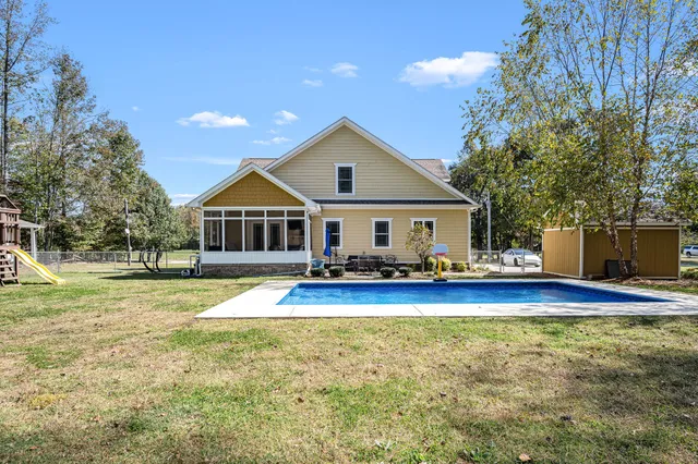 $750,000 | 2065 Turkey Creek Loop, Tullahoma, TN 37388