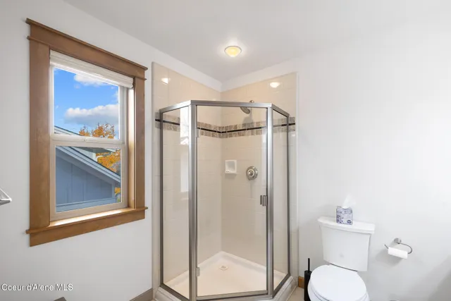 $1,699,000 | 4083 West Shoreview Lane, Coeur D'Alene, ID 83814