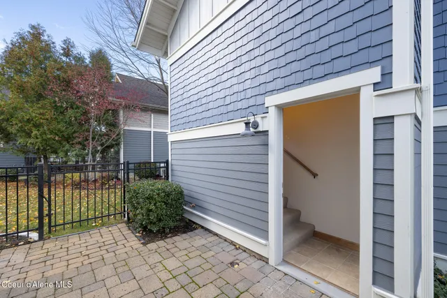 $1,699,000 | 4083 West Shoreview Lane, Coeur D'Alene, ID 83814