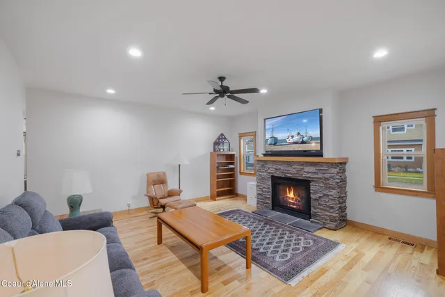 $1,699,000 | 4083 West Shoreview Lane, Coeur D'Alene, ID 83814