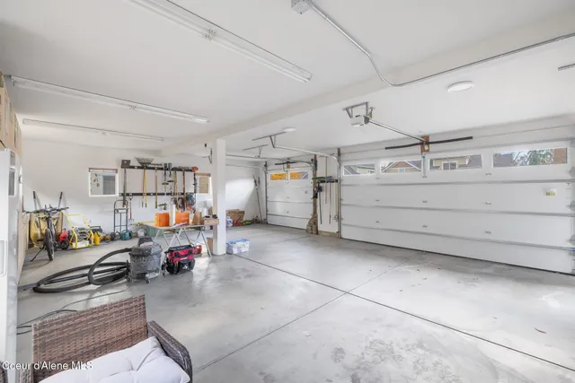 $1,699,000 | 4083 West Shoreview Lane, Coeur D'Alene, ID 83814