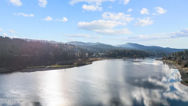 $1,699,000 | 4083 West Shoreview Lane, Coeur D'Alene, ID 83814