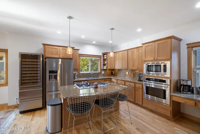 $1,699,000 | 4083 West Shoreview Lane, Coeur D'Alene, ID 83814