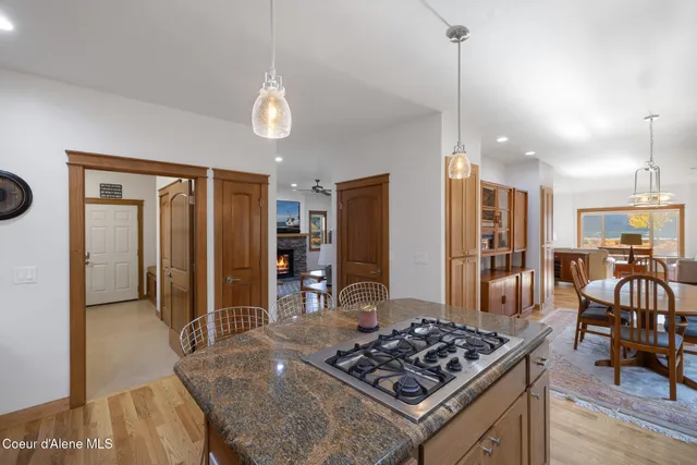 $1,699,000 | 4083 West Shoreview Lane, Coeur D'Alene, ID 83814