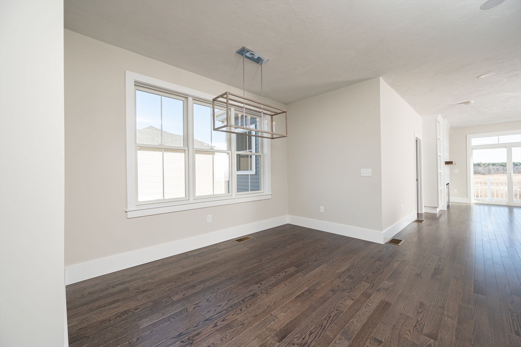 58 Metacomet Road, Unit 17 West Bridgewater, MA 02379 - Photo 4 of 41