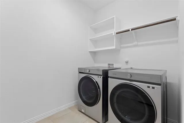 $375,000 | 227 Chamberlain Drive, Fate, TX 75189