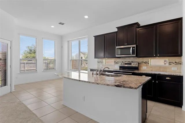 $375,000 | 227 Chamberlain Drive, Fate, TX 75189