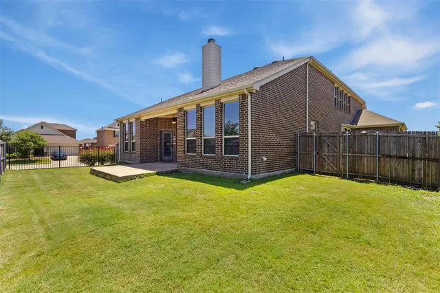 $375,000 | 227 Chamberlain Drive, Fate, TX 75189