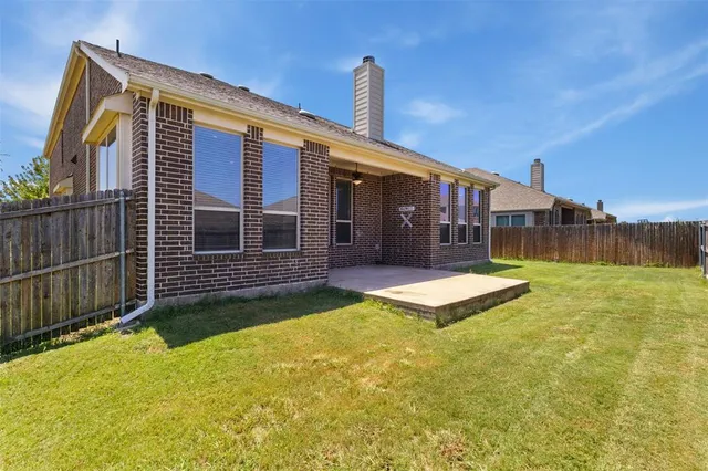 $375,000 | 227 Chamberlain Drive, Fate, TX 75189