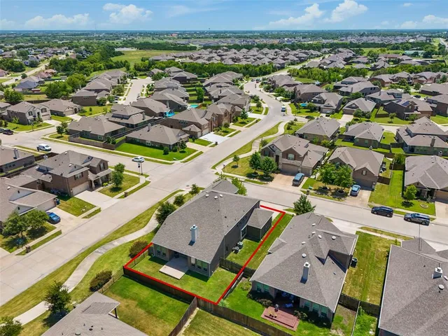 $375,000 | 227 Chamberlain Drive, Fate, TX 75189