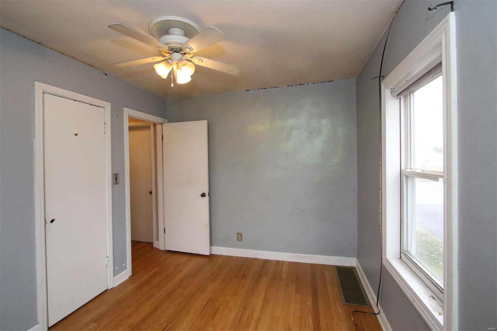 130 West Tydeman Street Roxana, IL 62084 - Photo 18 of 31