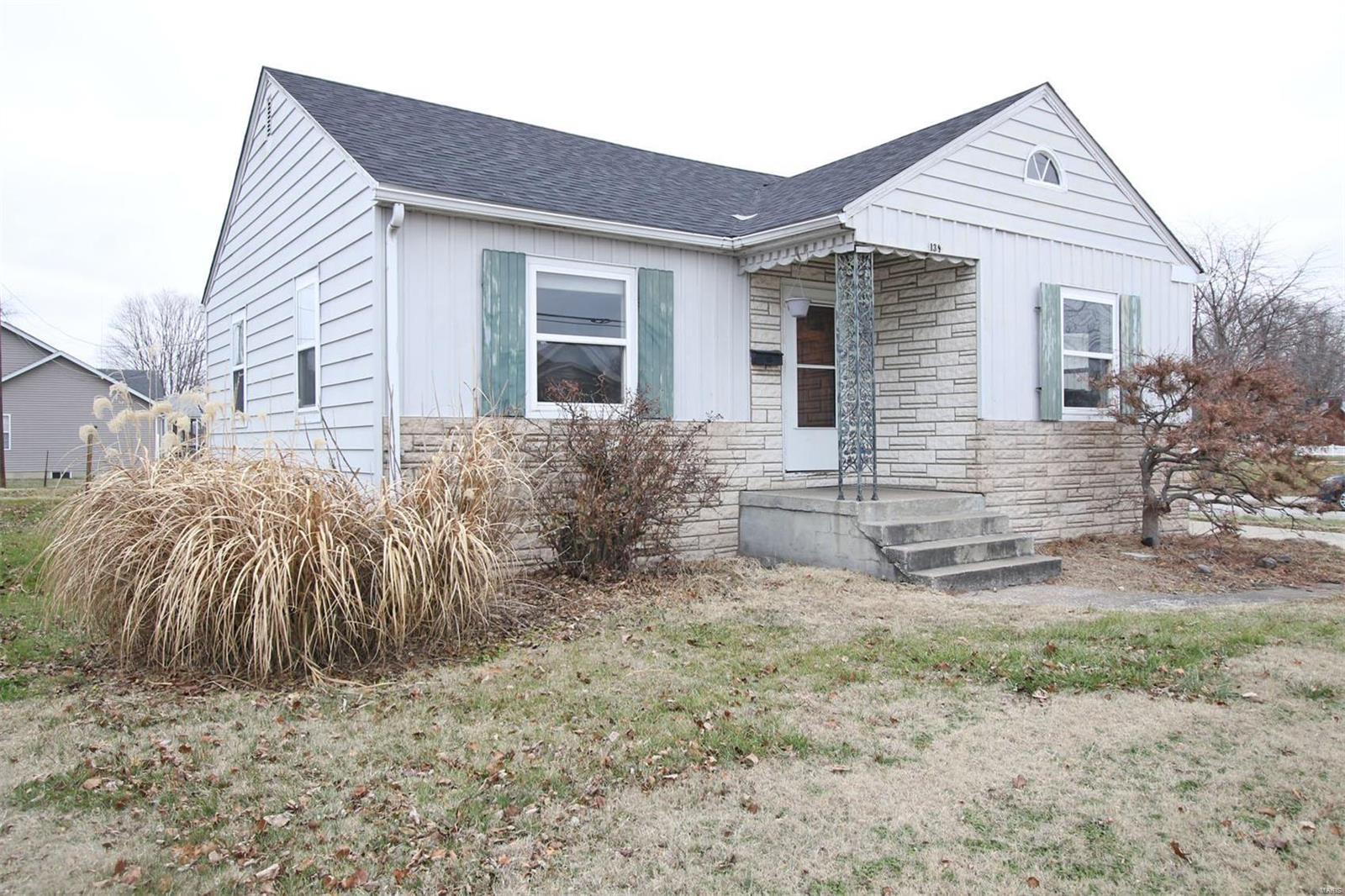 130 West Tydeman Street Roxana, IL 62084 - Photo 2 of 31