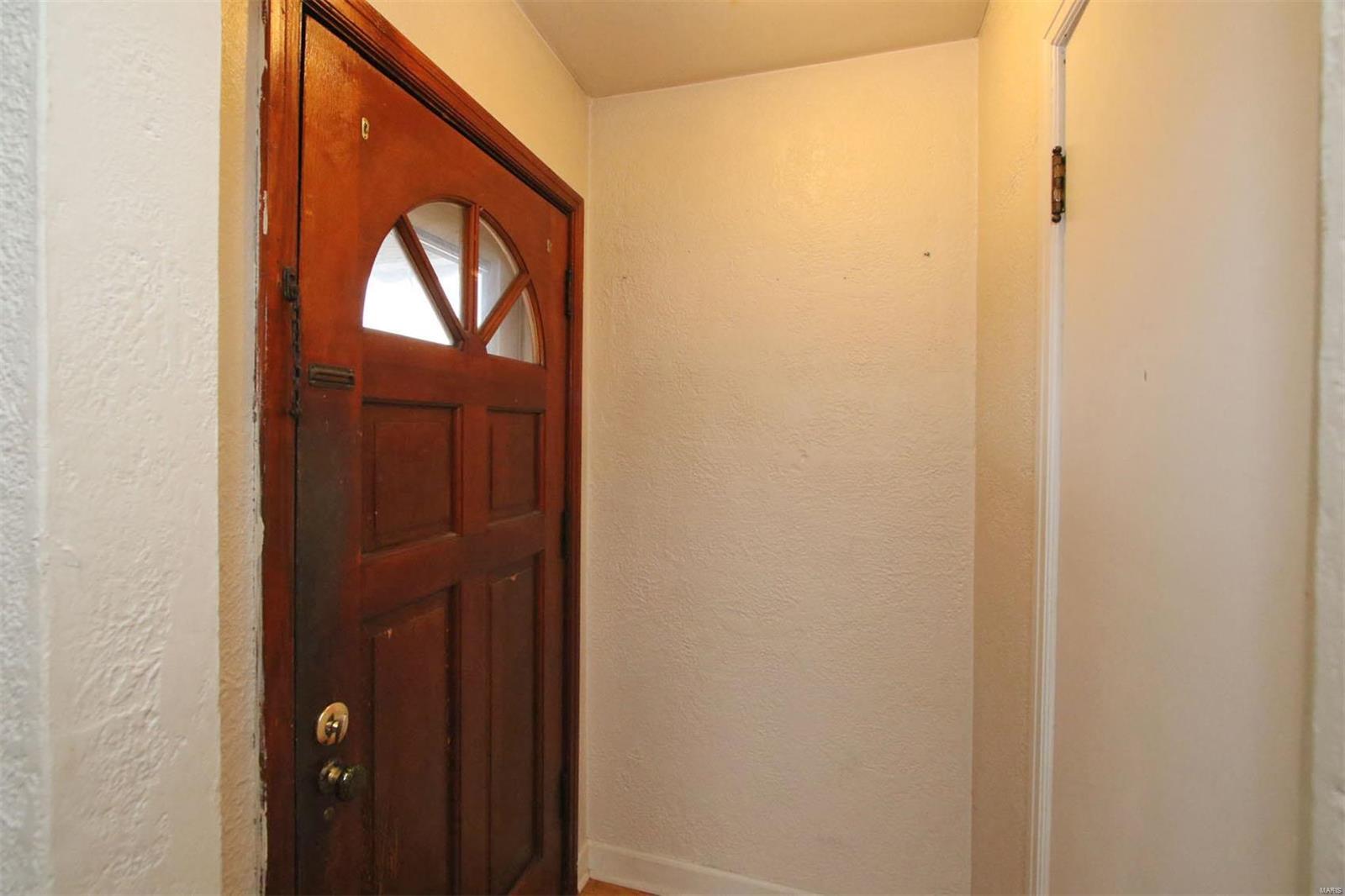 130 West Tydeman Street Roxana, IL 62084 - Photo 9 of 31