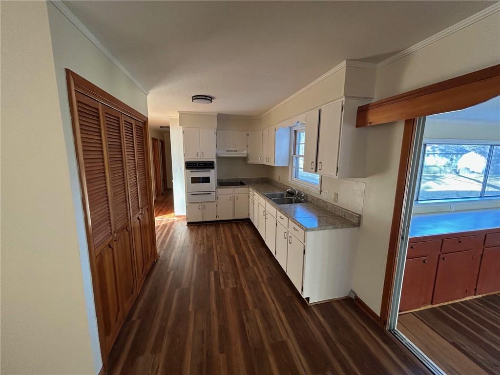 412 North Prewitt Avenue Nevada, MO 64772 - Photo 4 of 18