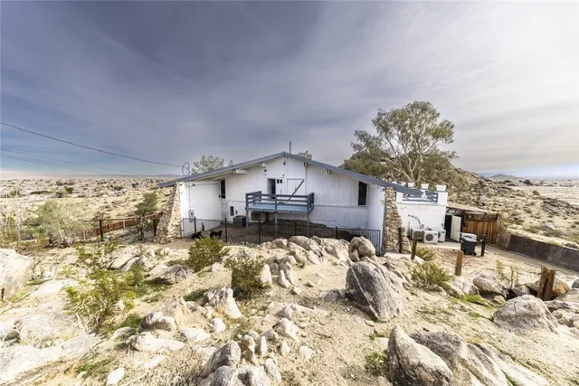 $600,000 | 16822 Glenfall Avenue, Palmdale, CA 93591