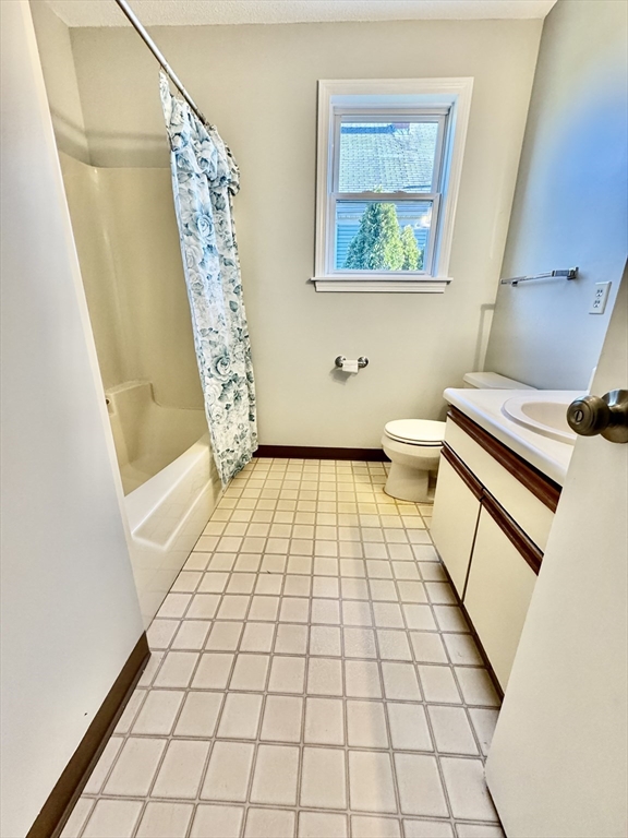 36 Irving Street, Unit B Salem, MA 01970 - Photo 13 of 17