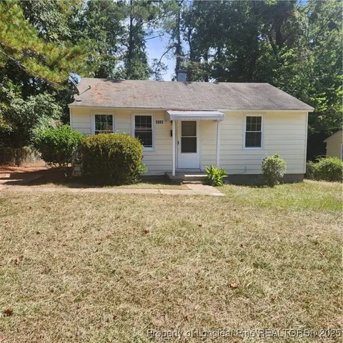 $1,200 | 1201 Thelbert Drive, Fayetteville, NC 28301
