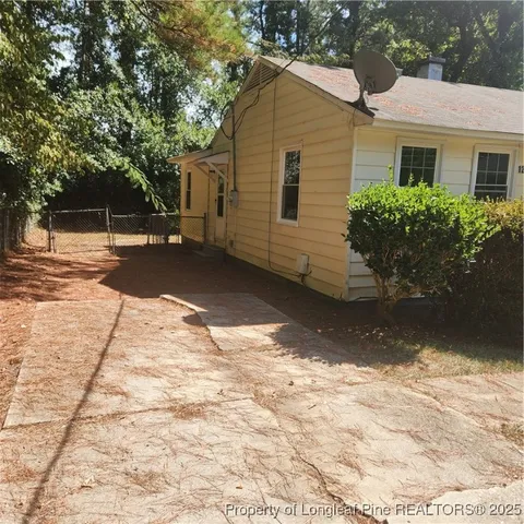$1,200 | 1201 Thelbert Drive, Fayetteville, NC 28301