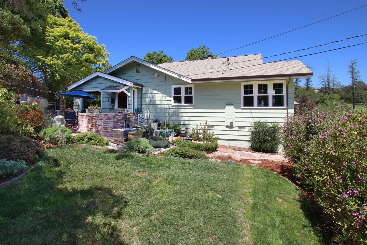 2 Deer Path Road Santa Cruz, CA 95060 - Photo 7 of 44 a front view of house with yard and green space