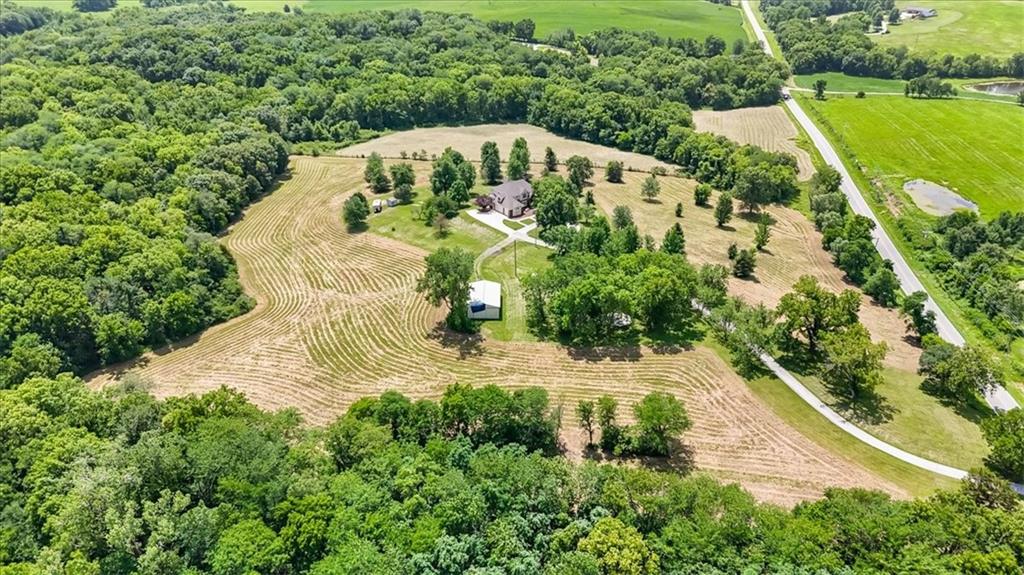 18655 Elm Grove Road Platte City, MO 64079 - Photo 3 of 37