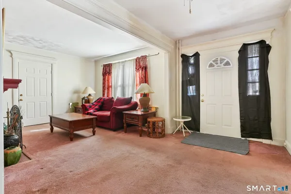 $325,000 | 570 Broadview Terrace, Hartford, CT 06106