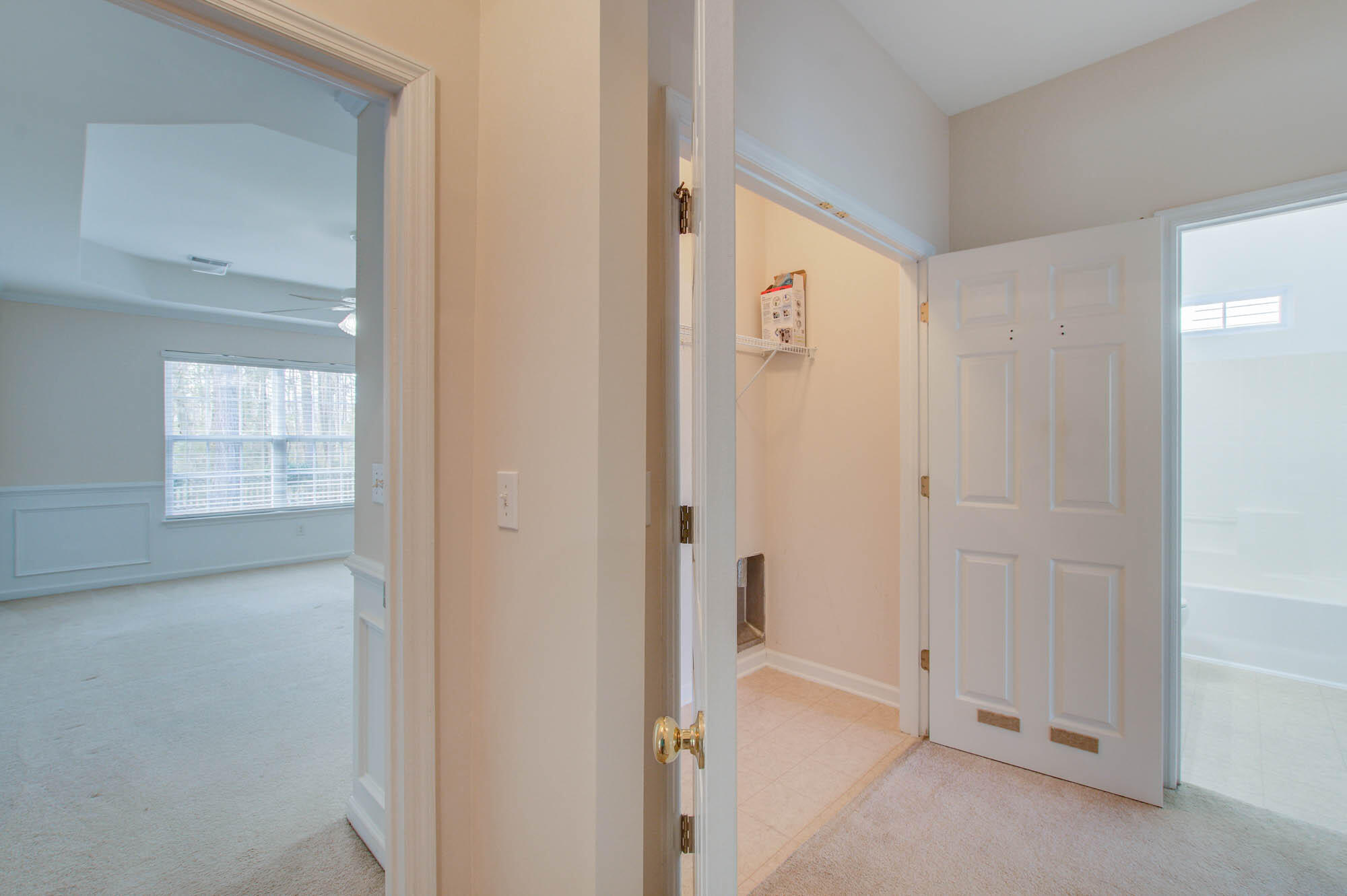 208 Hollytree Circle Ladson, SC 29456 - Photo 12 of 25 208 (15)