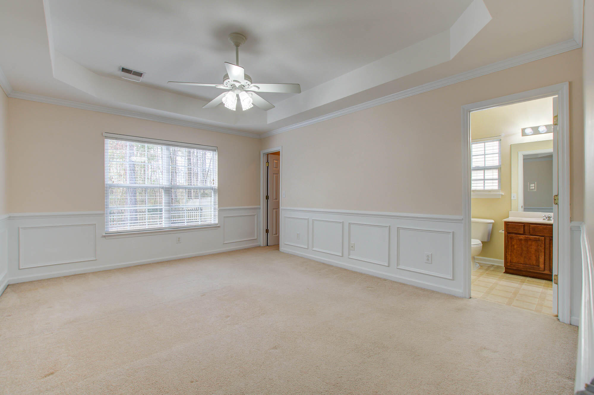 208 Hollytree Circle Ladson, SC 29456 - Photo 13 of 25 208 (16)