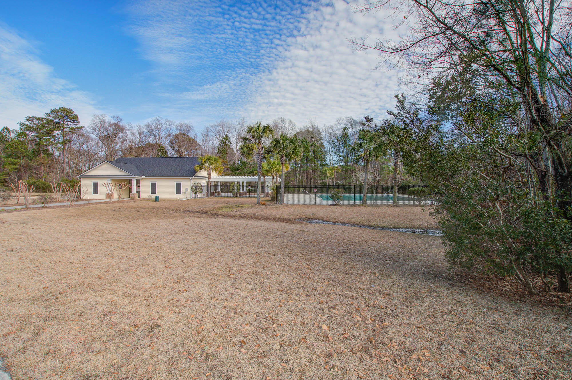 208 Hollytree Circle Ladson, SC 29456 - Photo 23 of 25 208 (26)