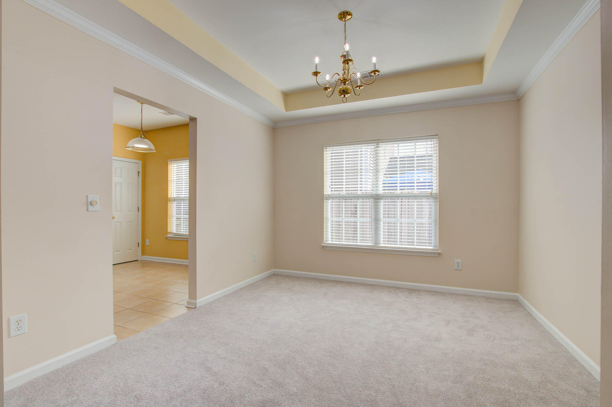 208 Hollytree Circle Ladson, SC 29456 - Photo 6 of 25 208 (8)