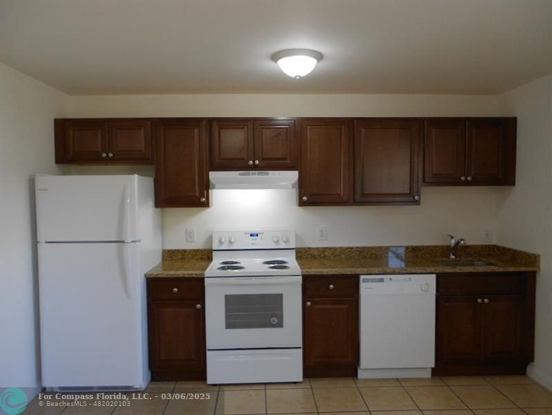 925 West 36th Street Riviera Beach, FL 33404 - Photo 4 of 8