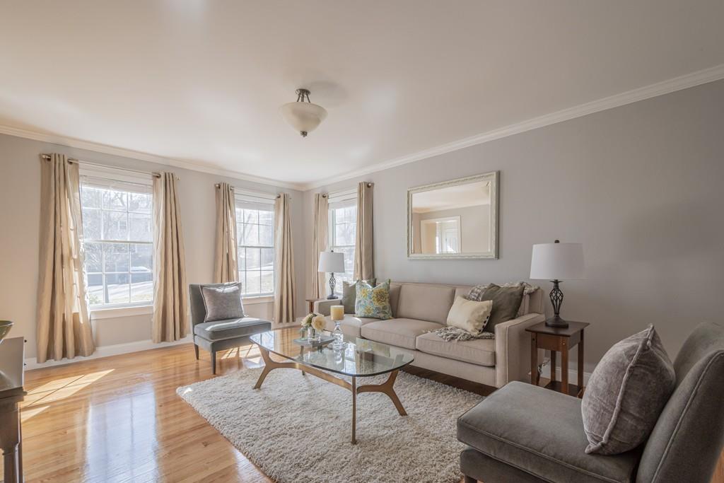 21 Locust Avenue Lexington, MA 02421 - Photo 3 of 42