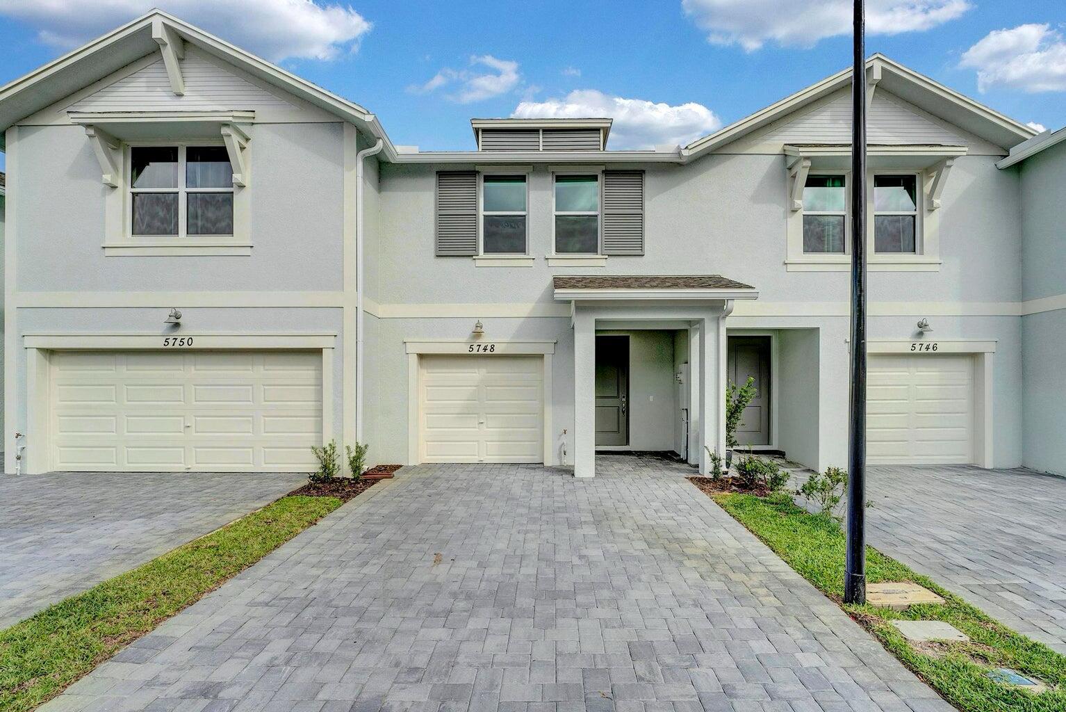 5748 Southeast Edgewater Circle Stuart, FL 34997 - Photo 1 of 36 Front View