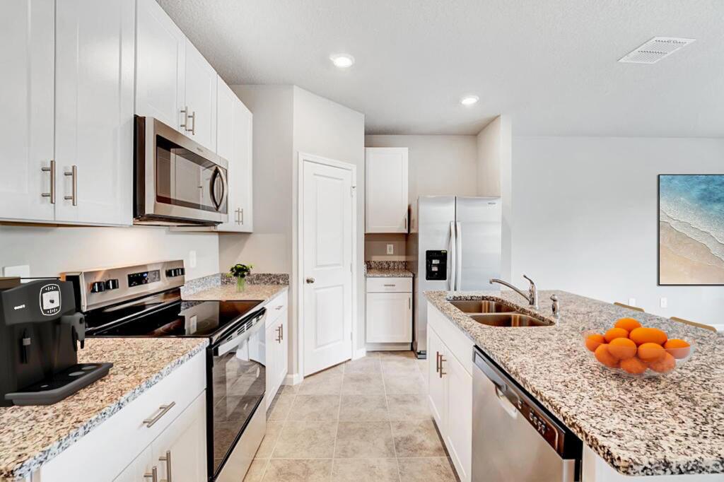 5748 Southeast Edgewater Circle Stuart, FL 34997 - Photo 6 of 36 Kitchen