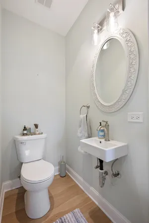 $324,900 | 716 Liberty Street, West Dundee, IL 60118