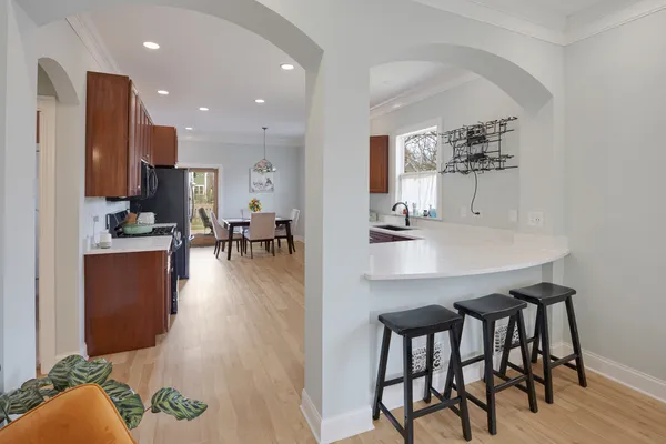 $324,900 | 716 Liberty Street, West Dundee, IL 60118