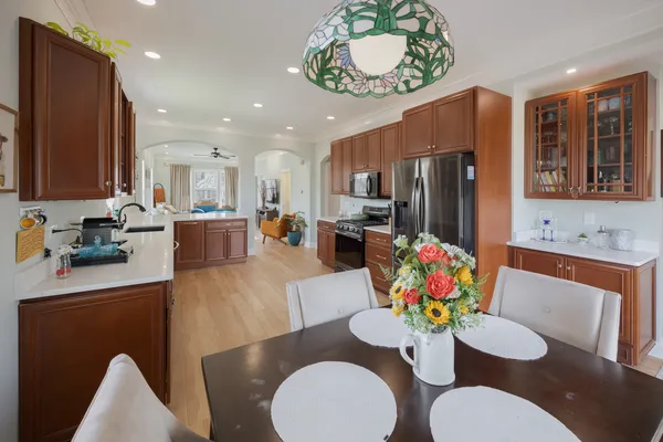 $324,900 | 716 Liberty Street, West Dundee, IL 60118